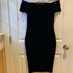 Black Valvet Bodycon Dress